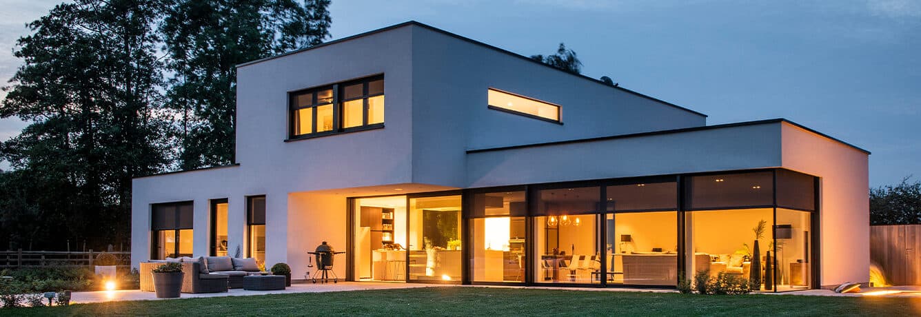 Outdoor blinds